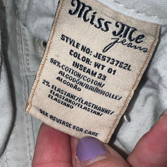 White Vintage Low Rise Miss Me Skinny Jeans Size 26 Style #JE573752L - Picture 8 of 11